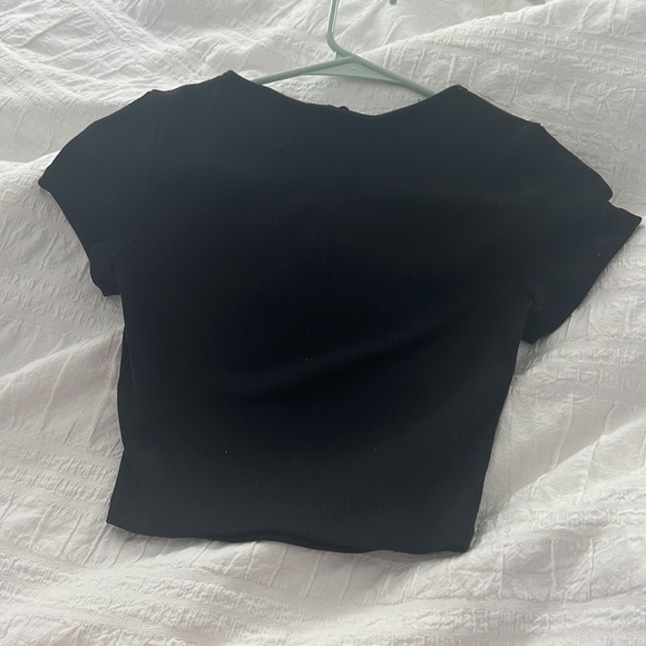 Princess Polly Organic Classic Black Crop Tee - Picture 4 of 4